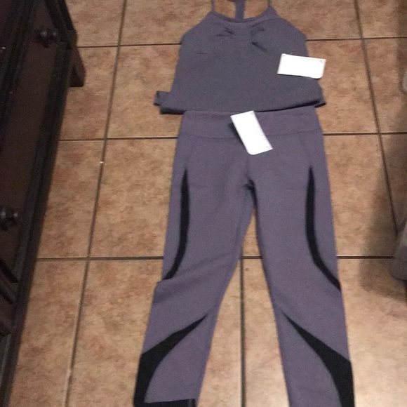 Fabletics set - Picture 2 of 2